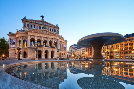 20240905102902_12.-ktober.Alte.Oper.Foto_690x0-aspect-wr.png